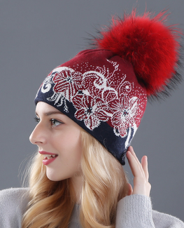 Skullie knitted wool Beanie
